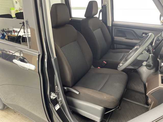 トヨタ ルーミー X 宮崎県 2022(令4)年 2.8万km ブラックマイカメタリック 禁煙車/衝突被害軽減ブレーキ/純正9型ディスプレイオーディオ/（AppleCarPlay/Bluetooth/FMAM/フルセグTV)/純正バックカメラ/純正LEDオートライト/純正ラバーマット/左側電動スライドドア/クリアランスソナー/オートマチックハイビーム/オート電動格納ミラー/スマートキー/プッシュエンジンスタート/新車時保証書/取扱い説明書