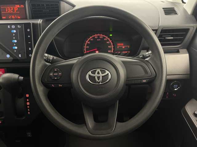 トヨタ ルーミー X 宮崎県 2022(令4)年 2.8万km ブラックマイカメタリック 禁煙車/衝突被害軽減ブレーキ/純正9型ディスプレイオーディオ/（AppleCarPlay/Bluetooth/FMAM/フルセグTV)/純正バックカメラ/純正LEDオートライト/純正ラバーマット/左側電動スライドドア/クリアランスソナー/オートマチックハイビーム/オート電動格納ミラー/スマートキー/プッシュエンジンスタート/新車時保証書/取扱い説明書