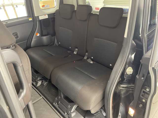 トヨタ ルーミー X 宮崎県 2022(令4)年 2.8万km ブラックマイカメタリック 禁煙車/衝突被害軽減ブレーキ/純正9型ディスプレイオーディオ/（AppleCarPlay/Bluetooth/FMAM/フルセグTV)/純正バックカメラ/純正LEDオートライト/純正ラバーマット/左側電動スライドドア/クリアランスソナー/オートマチックハイビーム/オート電動格納ミラー/スマートキー/プッシュエンジンスタート/新車時保証書/取扱い説明書