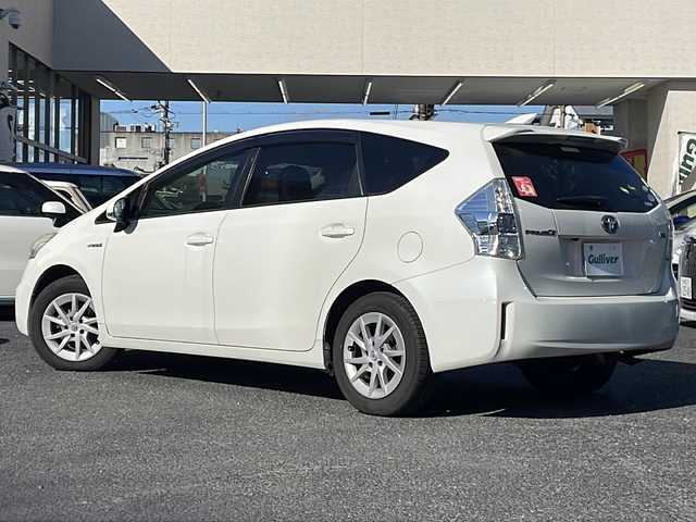 トヨタ プリウス α S 大阪府 2013(平25)年 14.6万km ホワイトパールクリスタルシャイン 社外SDナビ/-フルセグTV/AM/FM/CD/DVD/Bluetooth/ＥＴＣ/ステアリングリモコン/スマートキー/イモビライザー/電格ミラー/ドアバイザー/純正アルミホイール/純正マット