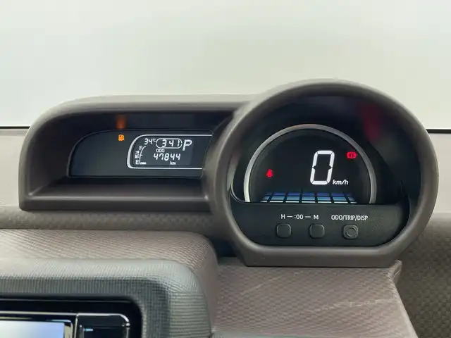 トヨタ スペイド F クイーンⅡ 新潟県 2016(平28)年 4.8万km ボルドーマイカメタリック ディーラー純正ナビ/(CD.SD.ワンセグ.Bluetooth)/ステアリングリモコン/バックカメラ/トヨタセーフティセンス/レーンキープアシスト/オートマチックハイビーム/パワースライドドア/ビルトインETC/キセノンオートライト/プッシュスタート/スマートキー×2/純正フロアマット
