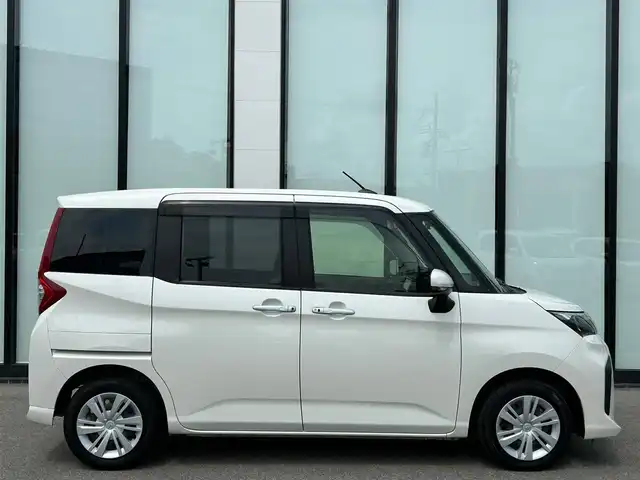 トヨタ ルーミー G 大阪府 2022(令4)年 2.7万km パールホワイトⅢ トヨタセーフティセンス/両側パワースライドドア/DN席シートヒーター/純正9インチナビ/　フルセグTV/Bluetooth/CD/DVD/USB/バックカメラ/ビルトインETC/前後ドライブレコーダー/ベンチシート/純正フロアマット/LEDヘッドライト/コーナーセンサー/アイドリングストップ