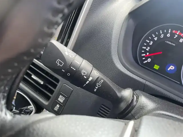 トヨタ ヴォクシー ZS 煌Ⅲ 埼玉県 2020(令2)年 5万km ブラック ・純正ナビ（AM/FM/CD/DVD/フルセグTV/BT/SD）/・ETC/・前後ドライブレコーダー/・両側パワースライドドア/・MTモード/・オートライト/・コーナーセンサー/・バックカメラ/・レーンアシスト/・衝突防止システム/・横滑り防止装置/・シートカバー/・スペアキー×1/・保証書/・取扱説明書