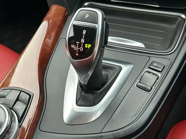 ＢＭＷ ３２８ｉ ツーリング ラグジュアリー 岩手県 2014(平26)年 10万km パール