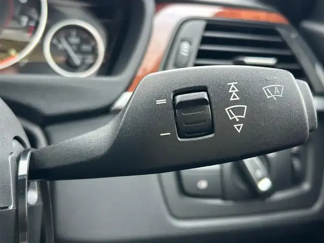 ＢＭＷ ３２８ｉ ツーリング ラグジュアリー 岩手県 2014(平26)年 10万km パール