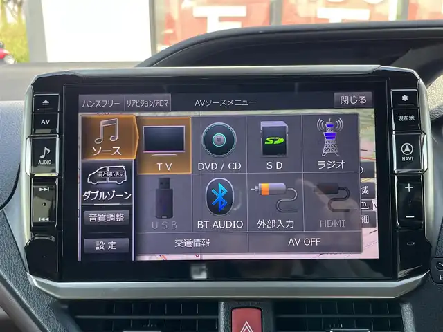 トヨタ エスクァイア ハイブリッド Gi プレミアムパッケージ 奈良県 2017(平29)年 6.8万km ブラック モデリスタエアロ/ALPINE11インチナビ（EX11Z）/（フルセグ/BT/CD/DVD)/ALPINE11インチフリップダウンモニター/クルーズコントロール/バックカメラ/プリクラッシュセーフティ/レーンキープアシスト/両側パワースライドドア/ハーフレザーシート/前席シートヒーター/ステアリングヒーター/後席サンシェード/前後ドライブレコーダー/ETC/純正15インチAW/保証書/取り扱い説明書