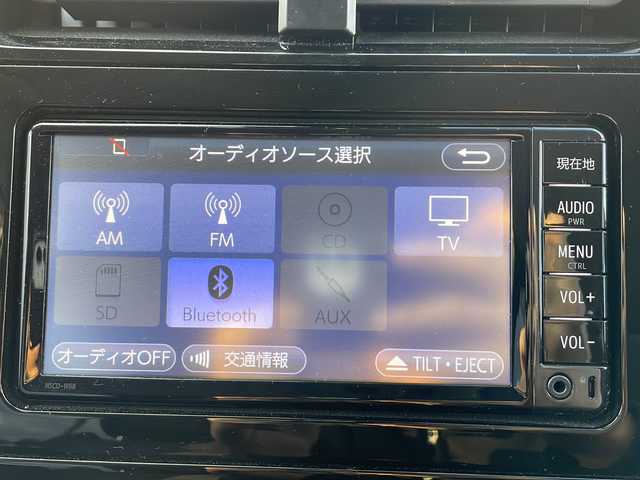 トヨタ プリウス A 茨城県 2019(平31)年 3.3万km シルバーM Toyota Safety Sense/純正SDナビ/Bluetooth接続/プリクラッシュセーフティ/ステアリング制御機能付レーンディパーチャーアラート/レーダークルーズコントロール/オートマチックハイビーム/インテリジェントパーキングアシスト/ビルトインETC/横滑り防止装置/ブラインドスポットモニター/LEDオートヘッドライト/フロントフォグライト/純正フロアマット/電格ミラー/スマートキー/コーナーセンサー/取扱説明書/保証書/記録簿