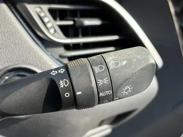 トヨタ Ｃ－ＨＲ S GRスポーツ 大分県 2020(令2)年 7.2万km ブラックマイカ ・ナビ(BT/Miracast)/・フルセグテレビ/・全方位カメラ/・プリクラッシュセーフティ/・レーンキープアシスト/・レーダークルーズコントロール/・ドライブレコーダー/・ETC/・ステアリングスイッチ/・ブレーキホールド/・オートハイビーム/・純正アルミホイール/・GRフロアマット