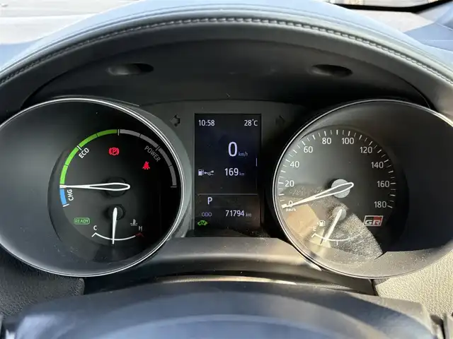トヨタ Ｃ－ＨＲ S GRスポーツ 大分県 2020(令2)年 7.2万km ブラックマイカ ・ナビ(BT/Miracast)/・フルセグテレビ/・全方位カメラ/・プリクラッシュセーフティ/・レーンキープアシスト/・レーダークルーズコントロール/・ドライブレコーダー/・ETC/・ステアリングスイッチ/・ブレーキホールド/・オートハイビーム/・純正アルミホイール/・GRフロアマット