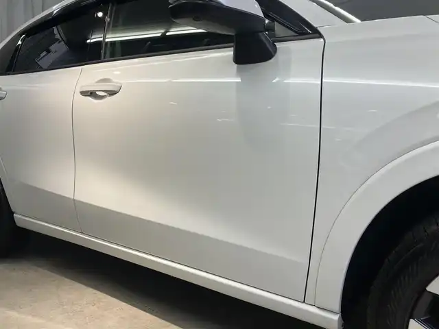 ホンダ ＺＲ－Ｖ ハイブリッド e:HEV Z 東京都 2022(令4)年 2.1万km プラチナホワイトパール ホンダセンシング/・衝突軽減ブレーキ/・ブラインドスポットモニター/・追従式クルーズコントロール/・先行車発進お知らせ機能/・誤発進抑制機能/・後方誤発進抑制機能/・渋滞追従機能付きアダクティブクルーズコントロール/BOSEサウンド/純正ナビ/（ラジオ/BT/USB/フルセグ）/全方位カメラ/ビルトインETC2.0/LEDヘッドライト/D/N席パワーシート/運転席シートメモリー/パドルシフト/オートブレーキホールド/置くだけ充電/スペアキー/保証書あり/取扱説明書あり（車両・ナビ）