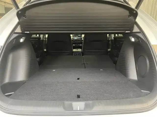 ホンダ ＺＲ－Ｖ ハイブリッド e:HEV Z 東京都 2022(令4)年 2.1万km プラチナホワイトパール ホンダセンシング/・衝突軽減ブレーキ/・ブラインドスポットモニター/・追従式クルーズコントロール/・先行車発進お知らせ機能/・誤発進抑制機能/・後方誤発進抑制機能/・渋滞追従機能付きアダクティブクルーズコントロール/BOSEサウンド/純正ナビ/（ラジオ/BT/USB/フルセグ）/全方位カメラ/ビルトインETC2.0/LEDヘッドライト/D/N席パワーシート/運転席シートメモリー/パドルシフト/オートブレーキホールド/置くだけ充電/スペアキー/保証書あり/取扱説明書あり（車両・ナビ）