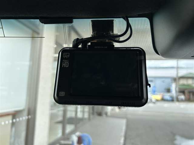 ホンダ Ｎ ＢＯＸ カスタム G L ホンダセンシング 大阪府 2019(令1)年 8.4万km プラチナホワイトパール 純正ＳＤナビ/（フルセグ／ＢＴ／ＣＤ／ＤＶＤ）/バックカメラ/衝突被害軽減システム/横滑り機能/レーンキープアシスト/両側パワースライドドア/ハーフレザーシート/シートヒーター/社外フロアマット/保証書/取扱説明書/ドラレコ/ETC