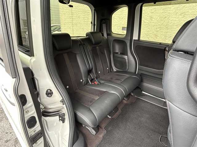 ホンダ Ｎ ＢＯＸ カスタム G L ホンダセンシング 大阪府 2019(令1)年 8.4万km プラチナホワイトパール 純正ＳＤナビ/（フルセグ／ＢＴ／ＣＤ／ＤＶＤ）/バックカメラ/衝突被害軽減システム/横滑り機能/レーンキープアシスト/両側パワースライドドア/ハーフレザーシート/シートヒーター/社外フロアマット/保証書/取扱説明書/ドラレコ/ETC