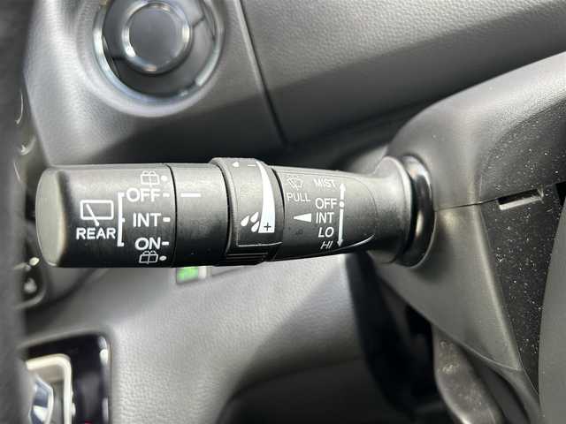 ホンダ Ｎ ＢＯＸ カスタム G L ホンダセンシング 大阪府 2019(令1)年 8.4万km プラチナホワイトパール 純正ＳＤナビ/（フルセグ／ＢＴ／ＣＤ／ＤＶＤ）/バックカメラ/衝突被害軽減システム/横滑り機能/レーンキープアシスト/両側パワースライドドア/ハーフレザーシート/シートヒーター/社外フロアマット/保証書/取扱説明書/ドラレコ/ETC