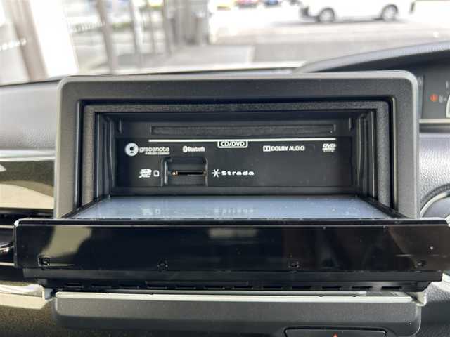 ホンダ Ｎ ＢＯＸ カスタム G L ホンダセンシング 大阪府 2019(令1)年 8.4万km プラチナホワイトパール 純正ＳＤナビ/（フルセグ／ＢＴ／ＣＤ／ＤＶＤ）/バックカメラ/衝突被害軽減システム/横滑り機能/レーンキープアシスト/両側パワースライドドア/ハーフレザーシート/シートヒーター/社外フロアマット/保証書/取扱説明書/ドラレコ/ETC