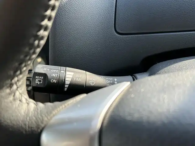 日産 セレナ 福岡県 2013(平25)年 7.9万km ブリリアントホワイトパール 純正ナビ/・フルセグTV/・FM/AM/・DISC/・Bluetooth/純正後席モニター/ETC/クルーズコントロール/プッシュスタート/スマートキー/ドアバイザー/純正フロアマット