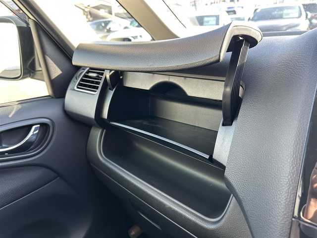 日産 セレナ 福岡県 2013(平25)年 7.9万km ブリリアントホワイトパール 純正ナビ/・フルセグTV/・FM/AM/・DISC/・Bluetooth/純正後席モニター/ETC/クルーズコントロール/プッシュスタート/スマートキー/ドアバイザー/純正フロアマット