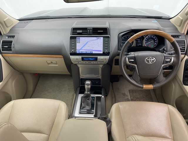 トヨタ ランドクルーザー プラド TX Lパッケージ マットブラED 千葉県 2023(令5)年 2.7万km ブラック Tコネクトナビ/　Bluetooth/Apple car play/Android Auto/サンルーフ/ルーフレール/トヨタセーフティセンス/レーダークルーズコントロール/レーンキープアシスト/衝突軽減ブレーキ/クリアランスソナー/アラウンドビューモニター/ブラインドスポットモニター/先行車発進警報/ロードサインアシスト/オートハイビーム/レザーシート/シートヒーター/エアーシート/パワーシート（前席）/7人乗り/前後ドラレコ/ビルトインETC2.0/LEDライト/フォグランプ/木目調ステアリング/フロアマット/ドアバイザー