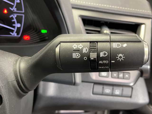 レクサス ＵＸ 250h バージョンC 栃木県 2020(令2)年 4万km ソニックチタニウム 純正メモリナビ/(CD/フルセグTV/Bluetooth/SD/AUX/USB)/バックカメラ/全方位カメラ/前後コーナーセンサー/レクサスセーフティシステム/ビルトインETC2.0/前後ドライブレコーダー/パワーシート/シートヒーター/メモリーシート/禁煙車/ステアリングヒーター/ブラインドスポットモニター/オートライト/LEDヘッドライト/パドルシフト/横滑り防止装置/フォグランプ/スマートキー/プッシュスタート/ステアリングスイッチ/革巻きステアリング/ウィンカーミラー/純正アルミホイール