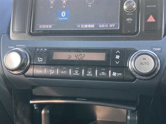 トヨタ ランドクルーザー プラド TX 熊本県 2016(平28)年 8.3万km ブラック 純正SDナビ（NSZT-W66T）/・AM/FM/CD/DVD/BT/SD/・フルセグTV/バックカメラ/前後ドライブレコーダー/ビルトインETC/オートライト/TRDアルミホイール/フォグランプ/ヘッドライトレベライザー/純正フロアマット/純正ドアバイザー/プッシュスタート/・スマートキー