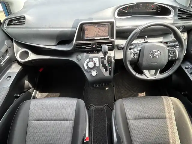 トヨタ シエンタ G 岩手県 2021(令3)年 2.8万km グレイッシュブルー 4WD/セーフティセンス/　　・プリクラッシュセーフティ/　　・緊急時操舵支援/　　・レーンディパーチャーアラート/　　・ロードサインアシスト/　　・ドライバー異常時対応システム/　　・プロアクティブドライビングアシスト/　　・先行車発進告知機能/社外HDDナビ/　　・CD/DVD/バックカメラ/両側パワースライドドア/LEDヘッドライト/シートヒーター/ステアリングスイッチ/USBポート/スマートキー/ETC