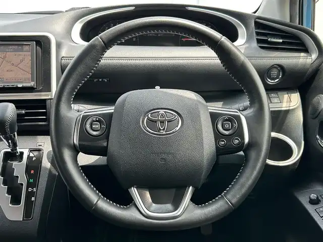 トヨタ シエンタ G 岩手県 2021(令3)年 2.8万km グレイッシュブルー 4WD/セーフティセンス/　　・プリクラッシュセーフティ/　　・緊急時操舵支援/　　・レーンディパーチャーアラート/　　・ロードサインアシスト/　　・ドライバー異常時対応システム/　　・プロアクティブドライビングアシスト/　　・先行車発進告知機能/社外HDDナビ/　　・CD/DVD/バックカメラ/両側パワースライドドア/LEDヘッドライト/シートヒーター/ステアリングスイッチ/USBポート/スマートキー/ETC