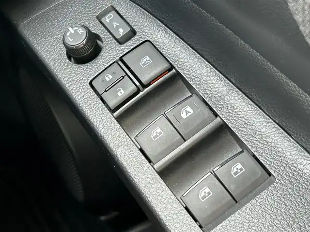 トヨタ シエンタ G 岩手県 2021(令3)年 2.8万km グレイッシュブルー 4WD/セーフティセンス/　　・プリクラッシュセーフティ/　　・緊急時操舵支援/　　・レーンディパーチャーアラート/　　・ロードサインアシスト/　　・ドライバー異常時対応システム/　　・プロアクティブドライビングアシスト/　　・先行車発進告知機能/社外HDDナビ/　　・CD/DVD/バックカメラ/両側パワースライドドア/LEDヘッドライト/シートヒーター/ステアリングスイッチ/USBポート/スマートキー/ETC