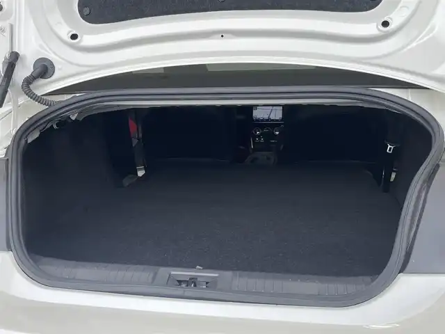 トヨタ ＧＲ８６ RZ 岐阜県 2022(令4)年 3.3万km クリスタルホワイトパール GROWダウンサス純サス車載/純正9型SDナビ（NSZT-Y68T）/（フルセグTV/CD/DVD/Bluetooth）/TVキャンセラー/純正SDナビ（NSZT-W68T）/（フルセグTV/CD/DVD/Bluetooth/AUX）/バックカメラ/ハーフレザーシート/前席シートヒーター/本革巻きステアリング/本革巻きシフトノブ/LEDヘッドライト/オートライト/スポーツアルミペダル/純正18インチAW/純正フロアマット/ABS/横滑り防止装置/後側方警戒支援システム/ステアリング連動ヘッドランプ/ダブル＋サイドエアバッグ