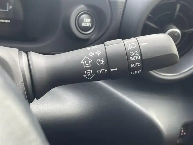 トヨタ ＧＲ８６ RZ 岐阜県 2022(令4)年 3.3万km クリスタルホワイトパール GROWダウンサス純サス車載/純正9型SDナビ（NSZT-Y68T）/（フルセグTV/CD/DVD/Bluetooth）/TVキャンセラー/純正SDナビ（NSZT-W68T）/（フルセグTV/CD/DVD/Bluetooth/AUX）/バックカメラ/ハーフレザーシート/前席シートヒーター/本革巻きステアリング/本革巻きシフトノブ/LEDヘッドライト/オートライト/スポーツアルミペダル/純正18インチAW/純正フロアマット/ABS/横滑り防止装置/後側方警戒支援システム/ステアリング連動ヘッドランプ/ダブル＋サイドエアバッグ
