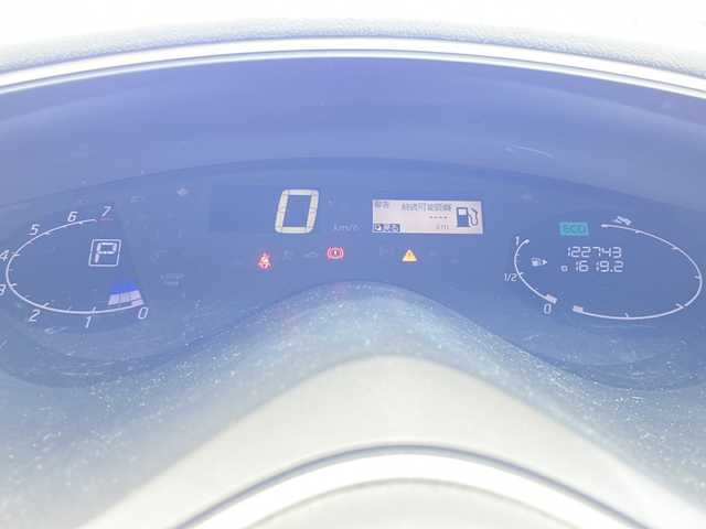日産 セレナ ハイウェイスター Sハイブリッド 大阪府 2014(平26)年 12.3万km ダイヤモンドブラック 純正ナビ/バックカメラ/ETC/純正フリップダウンモニター/両側パワースライドドア/純正１６インチAW/ウインカーミラー/フォグランプ/純正マット/ドアバイザー/保証書/スマートキー