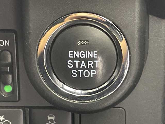 トヨタ ルーミー カスタムG 愛知県 2019(令1)年 7.4万km プラムブラウンパールクリスタルシャイン 純正ナビ/・Bluetooth/・CD/・フルセグテレビ/バックカメラ/両側パワースライドドア/衝突軽減ブレーキ/レーンキープアシスト/オートマチックハイビーム/前後コーナーセンサー/レーダークルーズコントロール/前方ドライブレコーダー/ETC/LEDヘッドライト