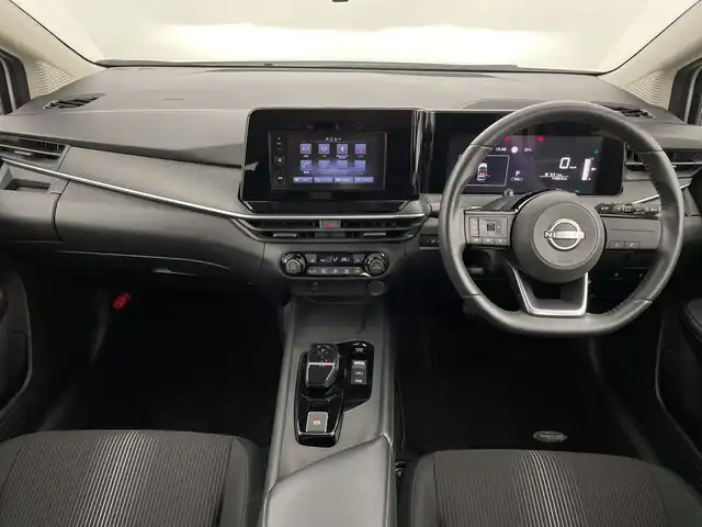 日産 ノート X FOUR 新潟県 2023(令5)年 1.5万km ピュアホワイトパール 4WD/ディスプレイオーディオ/　USB/Bluetooth/前席シートヒーター/ステアリングヒーター/LEDヘッドライト/オートライト/フォグランプ/革巻きステアリング/プッシュスタート/電動格納式ミラー/オートエアコン