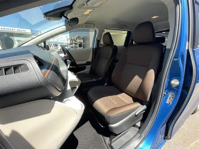 トヨタ シエンタ G 滋賀県 2018(平30)年 2.6万km コバルトブルーメタリック 禁煙車/純正ナビ(AM/FM/CD/フルセグ/Bluetooth)/ＥＴＣ/両側電動/クルーズコントロール/オートハイビーム/前後クリアランスソナー/アイドリングストップ/レーンキープアシスト/横滑り防止装置/衝突軽減システム/純正フロアマット/プッシュスタート/スマートキー×2
