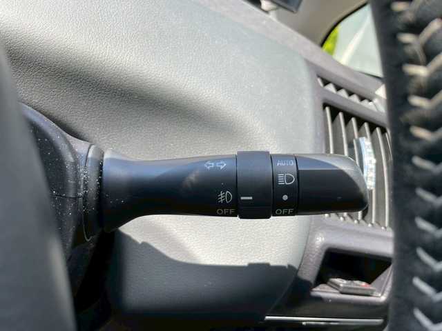 トヨタ プリウス α S ツーリングセレクション G’s 岩手県 2015(平27)年 8.9万km アティチュードブラックマイカ 純正SDナビ/（フルセグTV/CD/DVD/Bluetooth）/バックカメラ/ステアリングリモコン/社外レーダー/ドライブレコーダー/LEDデイライト/LEDヘッドライト/ビルドインETC/G’s専用純正アルミホイール