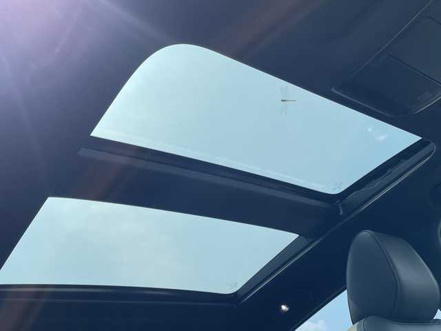 マツダ ＣＸ－６０ XD エクスクルーシブモード 神奈川県 2023(令5)年 0.7万km ソウルレッドクリスタルM 純正ＳＤナビ　Bluetooth/appleCarPlay/AndroidAuto/全方位カメラ/サンルーフ/フルセグＴＶ/電動リアゲート/純正ドライブレコーダー/ワイヤレス充電/追従走行付きクルーズコントロール/前席パワーシート/前席シートヒーター/前席エアシート/１００Ｖ/１５０Ｖコンセント/タイプＣコネクタ/ステアリングヒーター/クリアランスソナー/ブラインドスポットモニター/ダウンヒルアシストコントロール/衝突被害軽減システム/トラクションコントロールシステム/純正アルミホイール/純正フロアマット