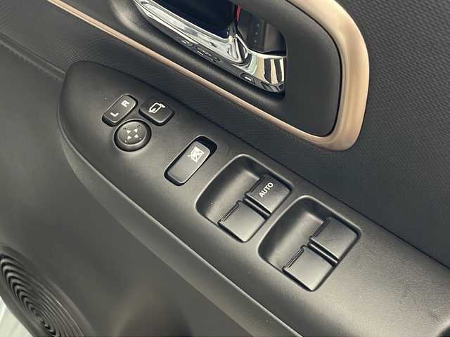 スズキ ワゴンＲ スマイル HYBRID X 秋田県 2024(令6)年 0.1千km オフブルーメタリック/ホワイト2トーン ４WD/純正ナビ（フルセグTV　CD DVD BT　USB　HDMI）/衝突被害軽減システム/レーンキープアシスト/コーナーセンサー/バックカメラ/プッシュスタート　スマートキー/スペアキー1本/両側パワースライドドア/前席シートヒーター/ステアリングスイッチ/LEDヘッドライト　フォグランプ/純正14インチホイールキャップ装着/ウィンカーミラー/電動格納ミラー/オートライト/ダブルサイドエアバッグ/盗難防止装置