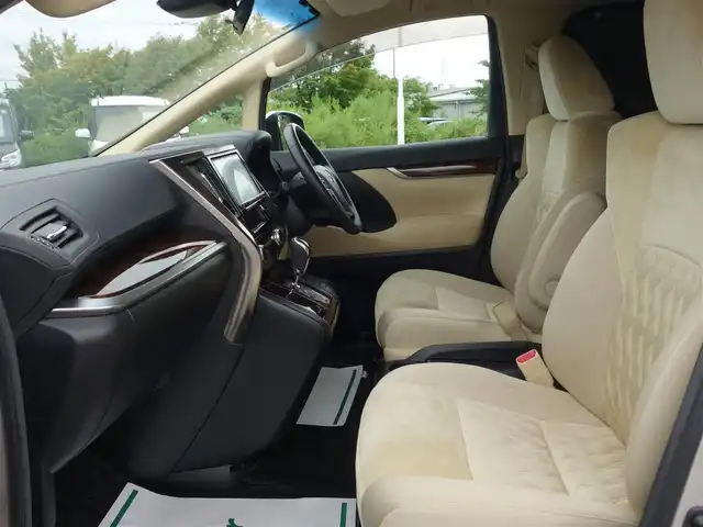 トヨタ アルファード X 山形県 2018(平30)年 9万km スティールブロンドM 純正フリップダウンモニター (V12T-R66C)/純正SDナビ/　　【CD DVD BT フルセグ MSV】/バックカメラ/両側パワースライドドア/レーダークルーズコントロール/LEDオートヘッドライト/純正16インチアルミホイール/コーナーセンサー/ステアリングスイッチ/MTモード付AT/電動格納ウィンカーミラー/フォグランプ/スマートキー×2/ETC