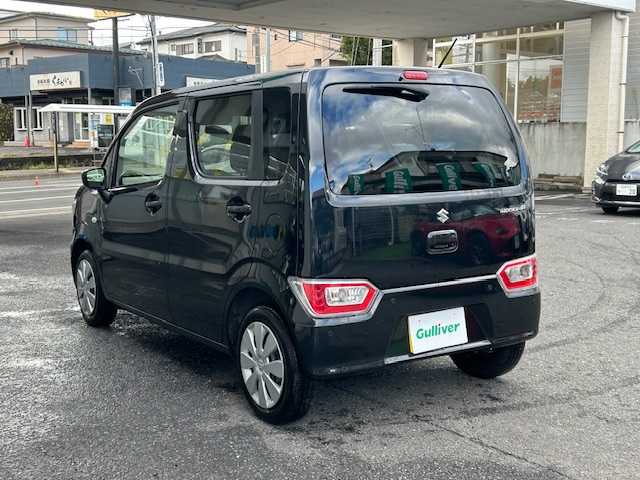 スズキ ワゴンＲ FX 宮城県 2024(令6)年 1.3万km ブルーイッシュブラックパール3 ワンオーナー/4WD/社外SDナビ/DVD/CD/BT/USB/フルセグTV/前席シートヒーター/コーナーセンサー/ETC/オートライト/衝突軽減システム/レーンキープアシスト/横滑り防止装置/エンジンプッシュスタート/スマートキー/スペアキー/保証書/取扱説明書/スチールホイール付き夏タイヤ/（155/65/R14）