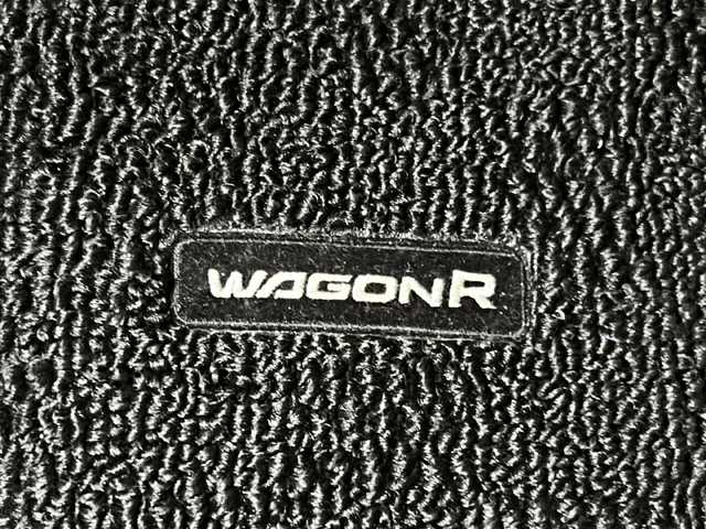 スズキ ワゴンＲ スティングレー X 石川県 2014(平26)年 6.5万km クリスタルホワイトP 純正SDナビ/・Bluetooth/・AM/・FM/・ワンセグTV/・USB/・HDMI/・iPod/・video/プリクラッシュ/・バックカメラ/・フロントグリルイルミネーション/・LEDヘッドライト/・フォグランプ/・オートライト/・純正アルミホイール/・純正フロアマット/・ステアリングリモコン/・シートヒーター/・スマートキー/・プッシュスタート/・ETC/・ドアバイザー