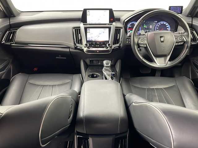 トヨタ クラウン ハイブリッド RS アドバンス Four 道央・札幌 2018(平30)年 8.2万km プレシャスブラックパール ・4WD/・純正ナビ&TV&CD&DVD&BT&SD&Miracast/・全方位カメラ/・サンルーフ/・トヨタセーフティセンス/・レーダークルーズコントロール/・レザーシート/・メモリー付きシート/・前席シートヒーター/・前席ベンチレーション/・ステアリングヒーター/・純正エンジンスターター/・社外ドライブレコーダー/・LEDヘッドライト/・オートライト/・スマートキー/・スペアキー/・純正AW付夏タイヤ積込