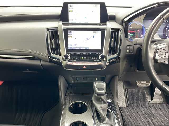 トヨタ クラウン ハイブリッド RS アドバンス Four 道央・札幌 2018(平30)年 8.2万km プレシャスブラックパール ・4WD/・純正ナビ&TV&CD&DVD&BT&SD&Miracast/・全方位カメラ/・サンルーフ/・トヨタセーフティセンス/・レーダークルーズコントロール/・レザーシート/・メモリー付きシート/・前席シートヒーター/・前席ベンチレーション/・ステアリングヒーター/・純正エンジンスターター/・社外ドライブレコーダー/・LEDヘッドライト/・オートライト/・スマートキー/・スペアキー/・純正AW付夏タイヤ積込