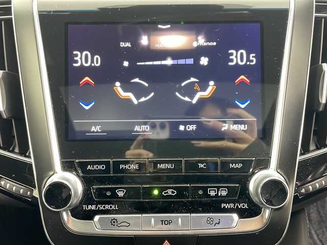 トヨタ クラウン ハイブリッド RS アドバンス Four 道央・札幌 2018(平30)年 8.2万km プレシャスブラックパール ・4WD/・純正ナビ&TV&CD&DVD&BT&SD&Miracast/・全方位カメラ/・サンルーフ/・トヨタセーフティセンス/・レーダークルーズコントロール/・レザーシート/・メモリー付きシート/・前席シートヒーター/・前席ベンチレーション/・ステアリングヒーター/・純正エンジンスターター/・社外ドライブレコーダー/・LEDヘッドライト/・オートライト/・スマートキー/・スペアキー/・純正AW付夏タイヤ積込