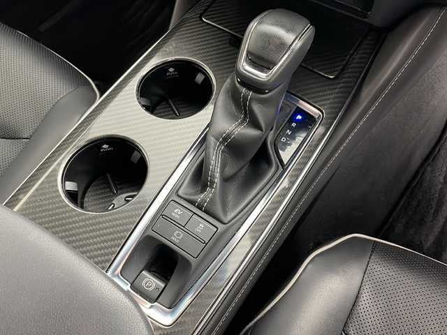 トヨタ クラウン ハイブリッド RS アドバンス Four 道央・札幌 2018(平30)年 8.2万km プレシャスブラックパール ・4WD/・純正ナビ&TV&CD&DVD&BT&SD&Miracast/・全方位カメラ/・サンルーフ/・トヨタセーフティセンス/・レーダークルーズコントロール/・レザーシート/・メモリー付きシート/・前席シートヒーター/・前席ベンチレーション/・ステアリングヒーター/・純正エンジンスターター/・社外ドライブレコーダー/・LEDヘッドライト/・オートライト/・スマートキー/・スペアキー/・純正AW付夏タイヤ積込