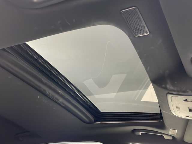 トヨタ クラウン ハイブリッド RS アドバンス Four 道央・札幌 2018(平30)年 8.2万km プレシャスブラックパール ・4WD/・純正ナビ&TV&CD&DVD&BT&SD&Miracast/・全方位カメラ/・サンルーフ/・トヨタセーフティセンス/・レーダークルーズコントロール/・レザーシート/・メモリー付きシート/・前席シートヒーター/・前席ベンチレーション/・ステアリングヒーター/・純正エンジンスターター/・社外ドライブレコーダー/・LEDヘッドライト/・オートライト/・スマートキー/・スペアキー/・純正AW付夏タイヤ積込