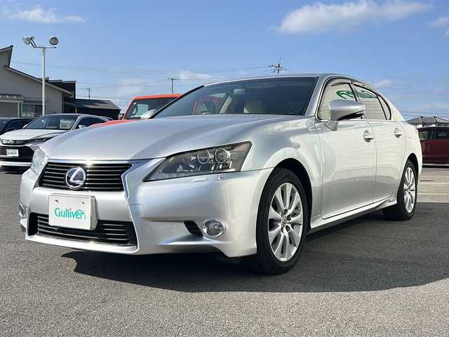 レクサス ＧＳ 450h Iパッケージ 香川県 2012(平24)年 5.7万km ソニックシルバー 登録時走行距離：56216km/純正ナビゲーション/【AM/FM/BT/フルセグ/CD/DVD】/バックカメラ/ブラインドスポットモニター/衝突被害軽減システム/車線逸脱防止支援システム/レーダークルーズコントロール/誤発進抑制制御機能/横滑り防止装置/ステアリングリモコン/ビルトインETC/シートヒーター/エアシート/パワーシート/純正17インチアルミホイール/純正フロアマット/LEDヘッドライト/フォグランプ/オートヘッドライト/スマートキー/プッシュスタート