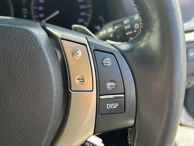 レクサス ＧＳ 450h Iパッケージ 香川県 2012(平24)年 5.7万km ソニックシルバー 登録時走行距離：56216km/純正ナビゲーション/【AM/FM/BT/フルセグ/CD/DVD】/バックカメラ/ブラインドスポットモニター/衝突被害軽減システム/車線逸脱防止支援システム/レーダークルーズコントロール/誤発進抑制制御機能/横滑り防止装置/ステアリングリモコン/ビルトインETC/シートヒーター/エアシート/パワーシート/純正17インチアルミホイール/純正フロアマット/LEDヘッドライト/フォグランプ/オートヘッドライト/スマートキー/プッシュスタート