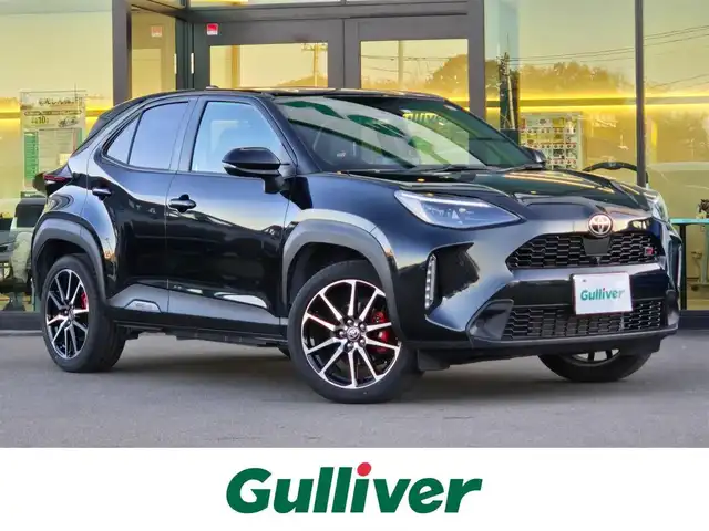 トヨタ ヤリスクロス ハイブリッド GRスポーツ 東京都 2023(令5)年 2.3万km ブラックマイカ 純正ディスプレイオーディオ/パノラミックビューモニター/ハーフレザーシート/シートヒーター/ステアリングヒーター/LEDヘッドライト/オートライト/スマートキー/Toyota Safety Sense/・プリクラッシュセーフティ/・レーントレーシングアシスト/・レーダークルーズコントロール/・オートマチックハイビーム/・ブラインドスポットモニター