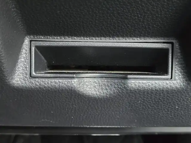 トヨタ ヤリスクロス ハイブリッド GRスポーツ 東京都 2023(令5)年 2.3万km ブラックマイカ 純正ディスプレイオーディオ/パノラミックビューモニター/ハーフレザーシート/シートヒーター/ステアリングヒーター/LEDヘッドライト/オートライト/スマートキー/Toyota Safety Sense/・プリクラッシュセーフティ/・レーントレーシングアシスト/・レーダークルーズコントロール/・オートマチックハイビーム/・ブラインドスポットモニター