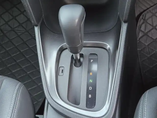 トヨタ ヤリスクロス ハイブリッド GRスポーツ 東京都 2023(令5)年 2.3万km ブラックマイカ 純正ディスプレイオーディオ/パノラミックビューモニター/ハーフレザーシート/シートヒーター/ステアリングヒーター/LEDヘッドライト/オートライト/スマートキー/Toyota Safety Sense/・プリクラッシュセーフティ/・レーントレーシングアシスト/・レーダークルーズコントロール/・オートマチックハイビーム/・ブラインドスポットモニター