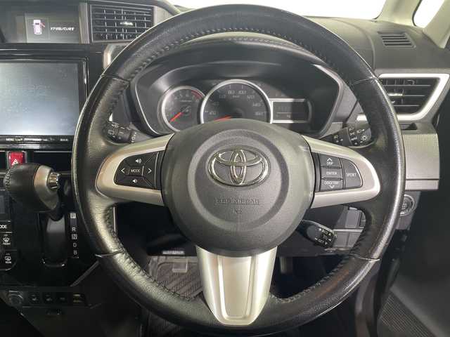 トヨタ ルーミー カスタムG－T 神奈川県 2017(平29)年 7.4万km ブラックマイカメタリック 純正9インチナビ/スマートアシスト2/衝突被害軽減システム/バックカメラ/クルーズコントロール/フリップダウンモニター/両側パワースライドドア/横滑り防止装置/ETC/アイドリングストップ/LEDヘッドライト/フォグランプ/オートライト/ウィンカーミラー/電動格納ミラー/純正15インチAW/シートリフター/プッシュスタート/スマートキー/フロアマット/衝突回避支援ブレーキ機能/衝突警報機能/車線逸脱警報機能/誤発進抑制制御機能/先行者発進お知らせ機能